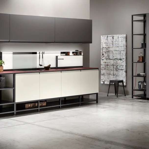 Cucina Moderna Formalia in PET Talco e Notte di Scavolini