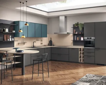Cucina Moderna Jeometrica 02 in laccato opaco Grigio Ferro e Verde Ottanio di Scavolini