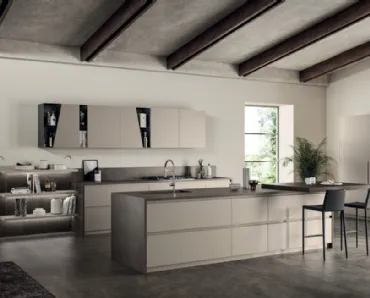 Cucina Moderne Liberamente Visone ed Antracite di Scavolini