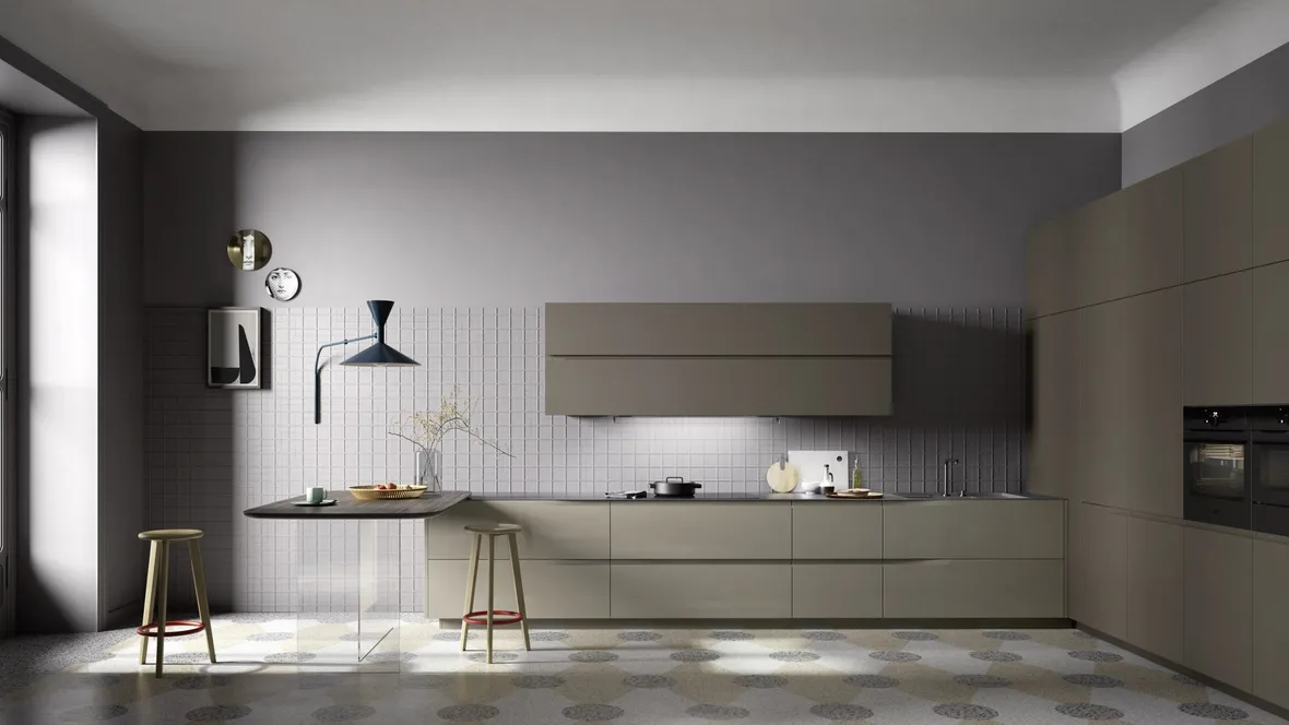 Cucina Moderna lineare in laccato lucido Visone e laccato opaco Terranova con penisola in essenza Rovere termotrattato M6 Vela di Meson's Cucine