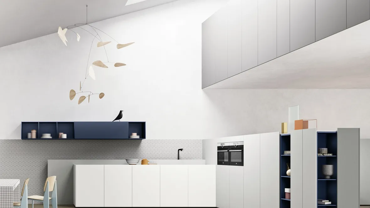 Cucina Moderna ad angolo ME Slim in Fenix Bianco, Grigio Efeso e Blu Fes di Meson's Cucine