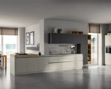 Cucina Evolution Rovere Nordic e Giallo Genziana di Scavolini