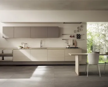 Cucina Moderna Qi in Olmo Kuuki e laccato Grigio Selce di Scavolini