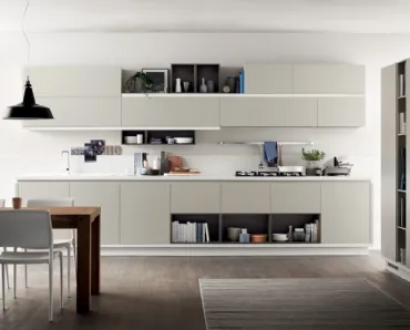 Cucina su misura Foodshelf Grigio Gabbiano e Grigio Terra di Scavolini