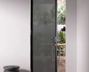 Porta per interni in vetro con telaio in allumiio Next di Albed