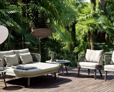 Divano Emma Daybed Compact in fibra intrecciata, metallo e tessuto di Varaschin