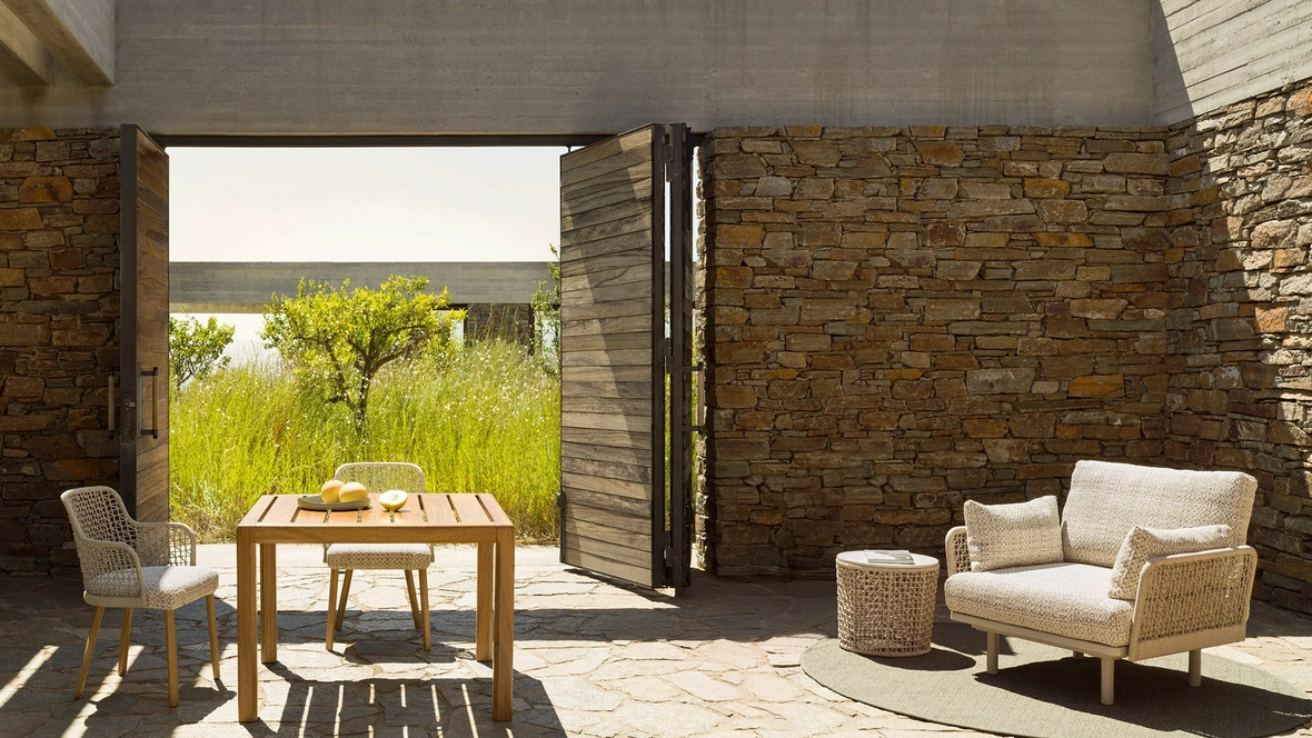 Tavolo in Iroko Gianna di Varaschin