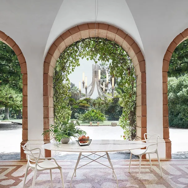 Tavolo Glossy in gres e acciaio di Kartell