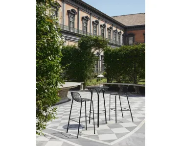 Sgabello e Tavolino in metallo Hiray di Kartell