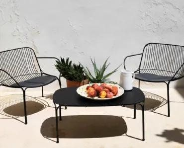 Tavolino e Poltroncine Hiray di Kartell