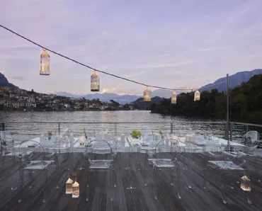 Invisible Table Outdoor di Kartell
