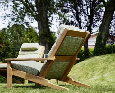 Poltrona Bali Bergère in massello di Teak e tessuto imbottito di Varaschin