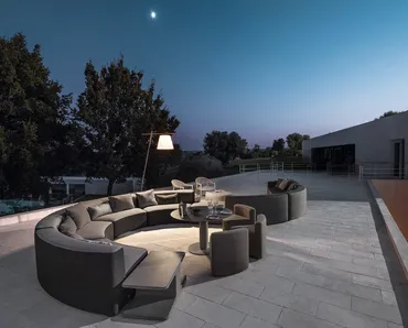 Tavolino Belt in Cemento di Varaschin