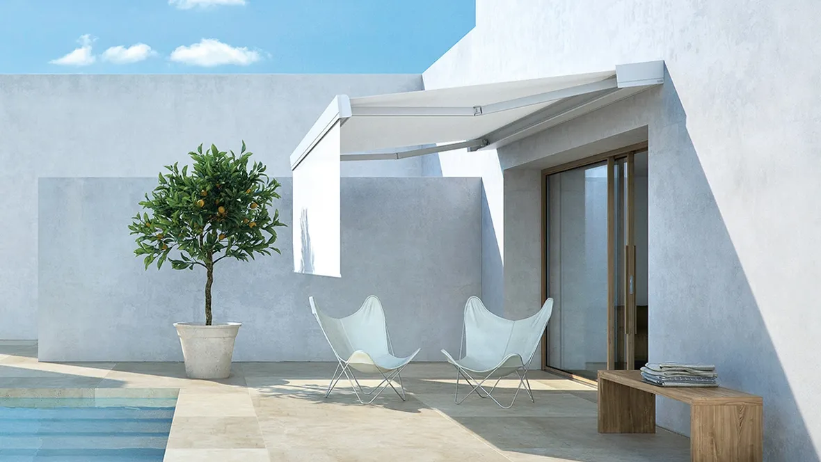 Tenda da sole estensibile con box di protezione in alluminio T-Hyde di Pratic