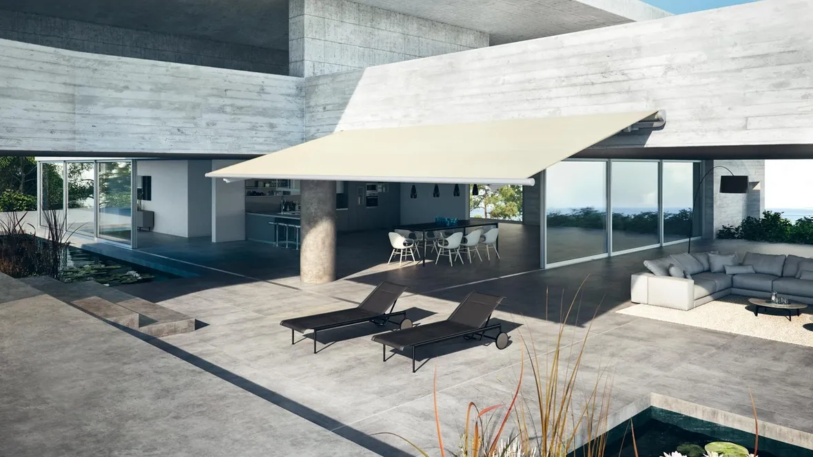 Tenda da sole di design con bracci estensibili in alluminio e luce a Led T-Way di Pratic